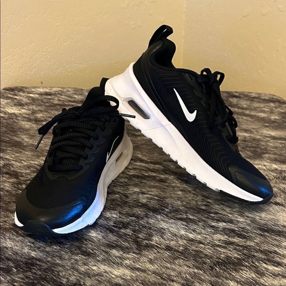 Nike AirMax Size 6